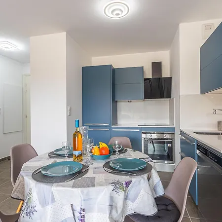 Apartmán Eden Golfe-2 By Interhome