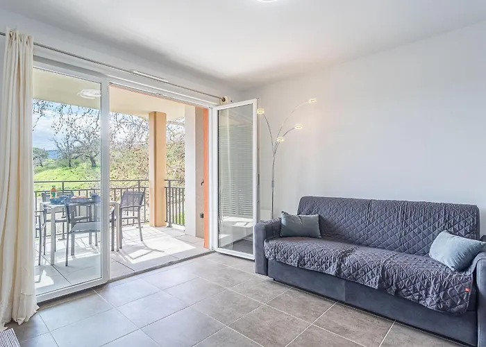 Eden Golfe-2 By Interhome *